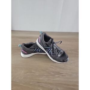 New Balance Womens Trail Running Shoes 650 Gray‎ Purple Black And Blue Size  5.5